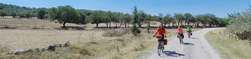 Foto hacia Kuyucak en bici